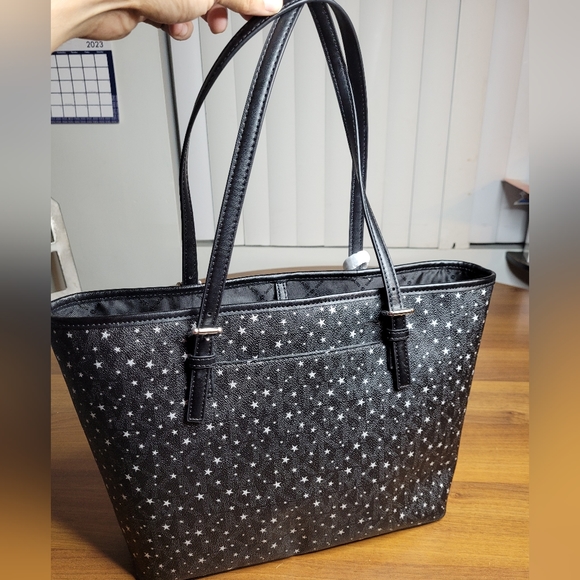 NWT $328.00 Michael Kors Jet Set Charm Hood Star Medium Carryall Tote Bag Black - Picture 6 of 11